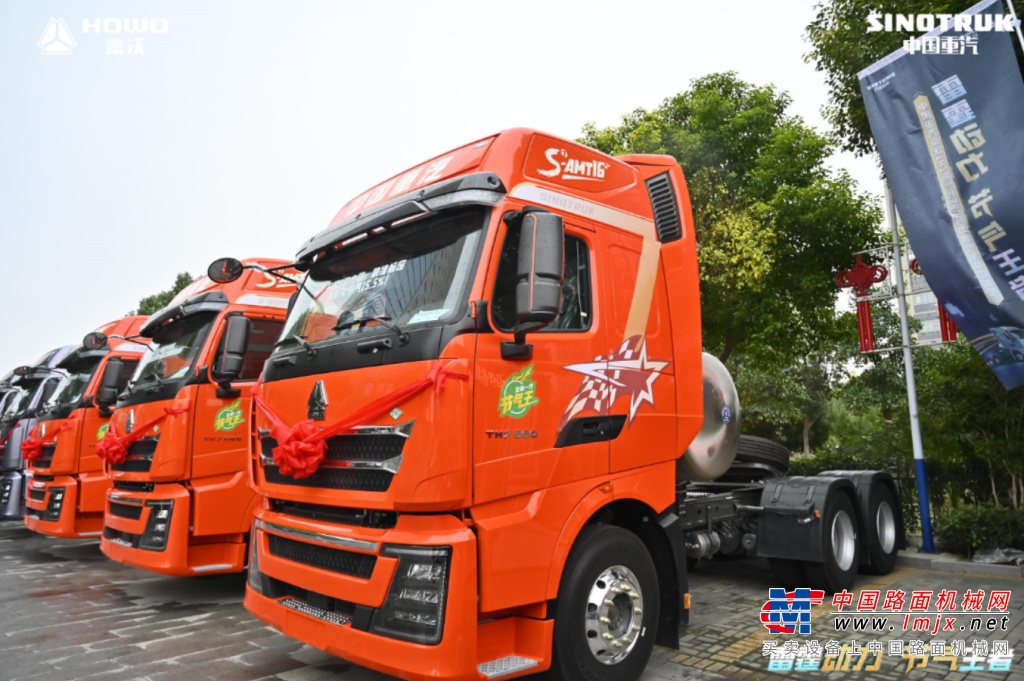 雷霆动力 节气王者 | 豪沃TH7 560马力燃气车于蚌埠荣耀上市