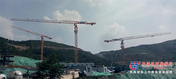 自1984年生产建设机械以来，方圆集团始终重视本业的发展，瞄准行业最新技术，与长沙建设机械研究院、中国建筑科学研究院、长安大学、山东建筑大学等科研院所、高等院校开展合作，连年加大投入，增加设备，优化工艺，提升品质，用心把产品做精做细做优。1994年，由长沙建设机械研究院与方圆集团合作开发的QTZ63塔机获得建设部优秀新产品二等奖。2000年以来，相继开发TC7030、PT7528等较大型塔机，在超高层建筑、公路桥梁、海岛建设等国际国内重点建设项目中广泛应用。