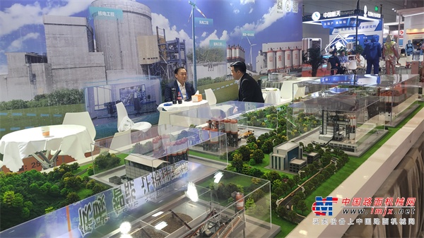 山推建友亮相中国核能高质量发展大会暨深圳国际核能产业创新博览会