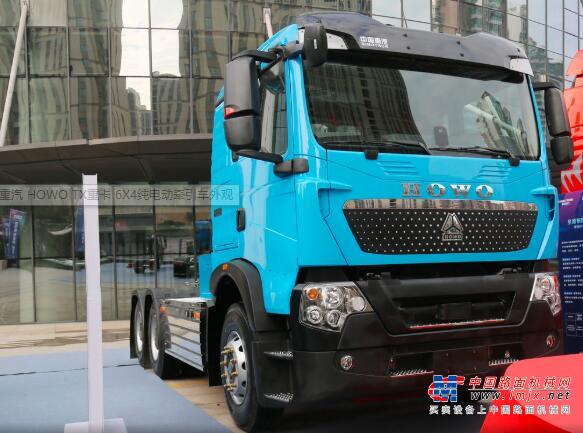 中國重汽豪沃 TX 充電牽引車：極致輕量化，合規多拉，實現用戶收益最大化