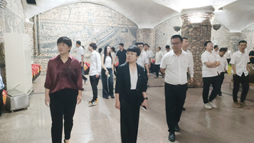 航天四院部分青年职工参观方圆集团