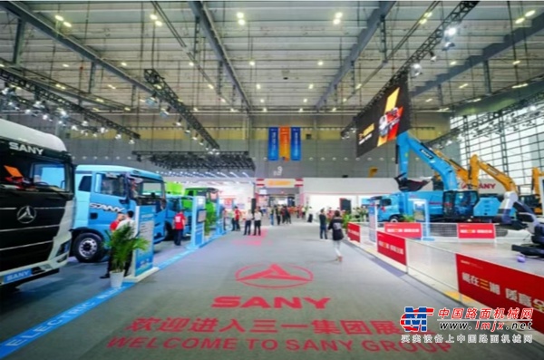 萌娃探展，与三一新能源重卡的奇妙邂逅