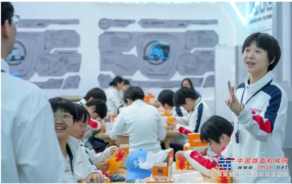 萌娃探展，与三一新能源重卡的奇妙邂逅