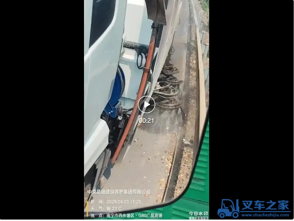 美通旋流式高速清扫车-“速度与洁净”的绝妙融合！