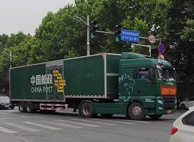 护航梦想征途，礼赞锦绣未来！中国重汽为万千学子高考加油！