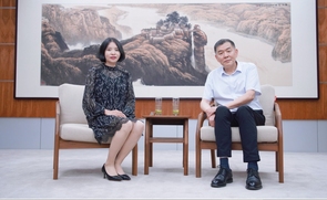 中国路面机械网专访公路养护装备国家工程研究中心主任/高远路业集团董事长刘廷国