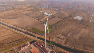 吊得起、转得快、用得稳，中联重科4000吨级全地面起重机成风电施工“最强拍档”
