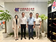 马来西亚征阳重工总裁戴良麟一行到访中国路面机械网