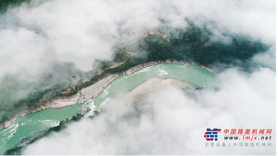 全力出击|山推建友混凝土一体化装备    服务于国家雅鲁藏布江下游水电项目建设