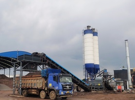 雅鲁藏布江下游水电项目进藏“先行官”：派墨公路建设获山推建友助力