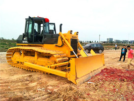 筑养路机械迎重大利好，1.5万亿农村公路基建蓝图绘就