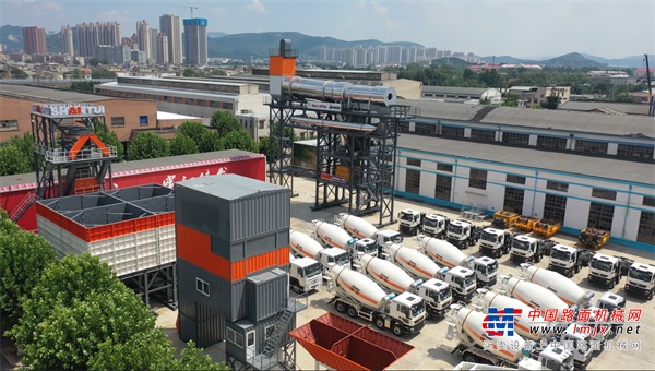 山推建友混凝土搅拌车批量发往海外市场