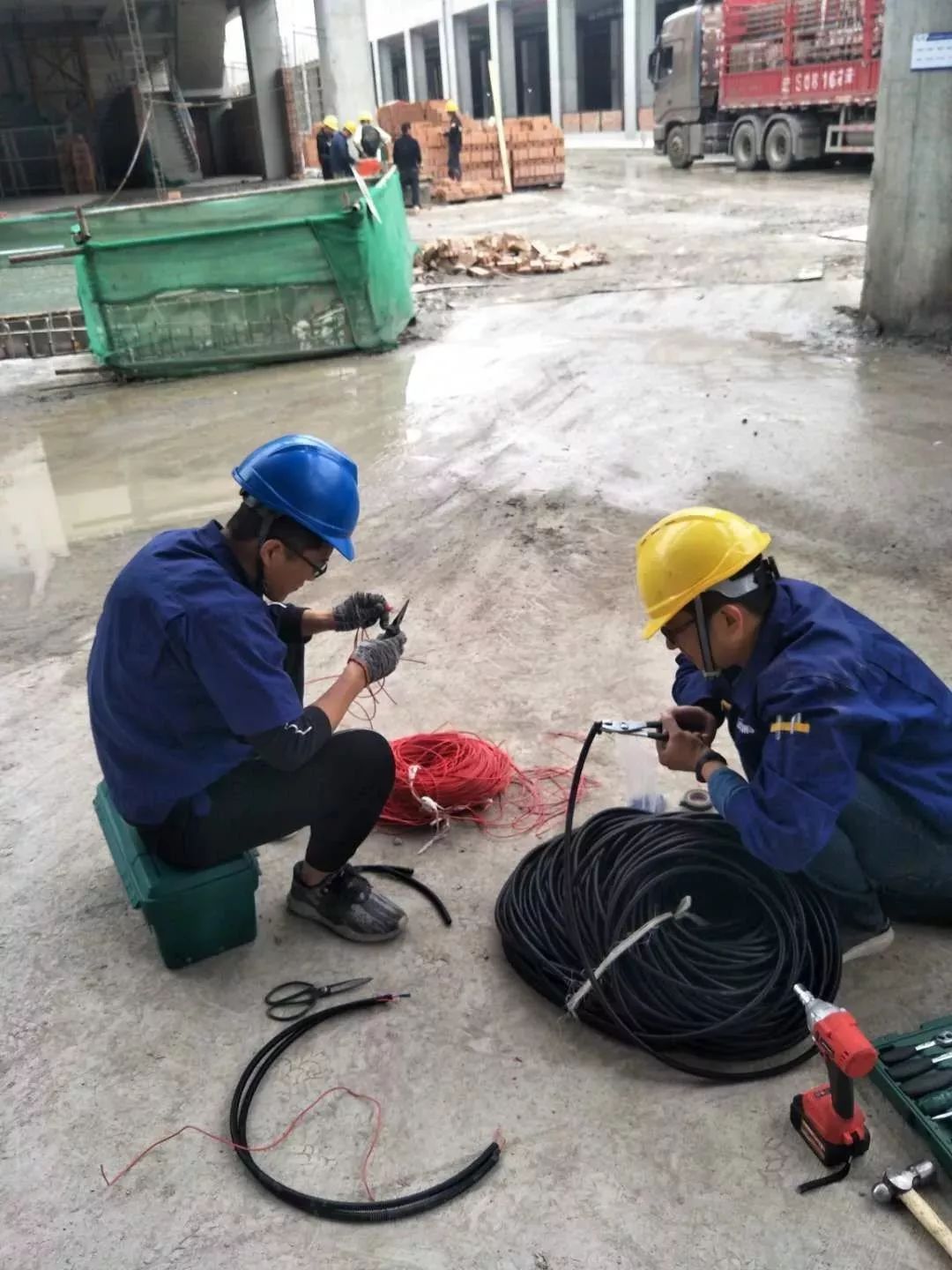 徐工高空作业平台服务万里行川渝站