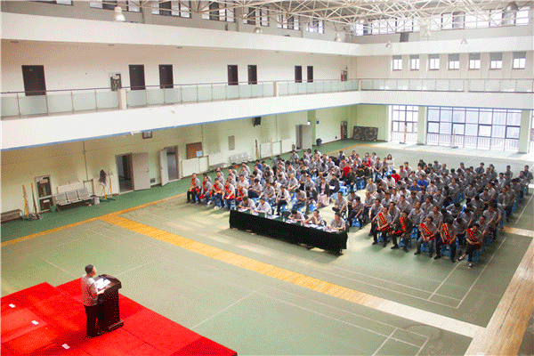西筑公司举行首届十大杰出青年表彰会