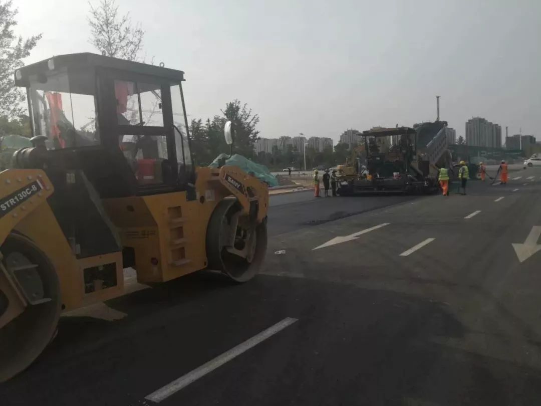 三一全套设备助力“十三五”重大工程-王城大道快速路建设