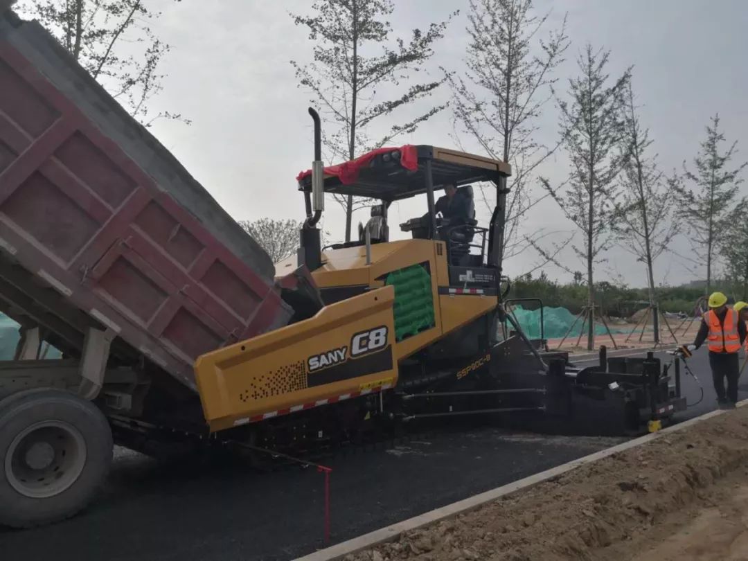 三一全套设备助力“十三五”重大工程-王城大道快速路建设