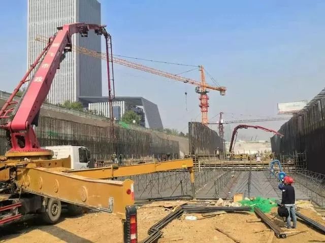 三一全套设备助力“十三五”重大工程-王城大道快速路建设