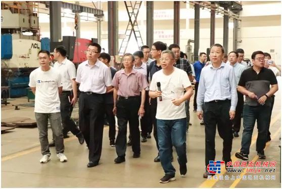 国家制造强国建设战略咨询委员会调研组到晋工机械调研