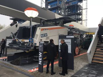 慕尼黑Bauma 展直击 | 世界上最先进且产量最高的冷再生机 维特根 W 380 CRi