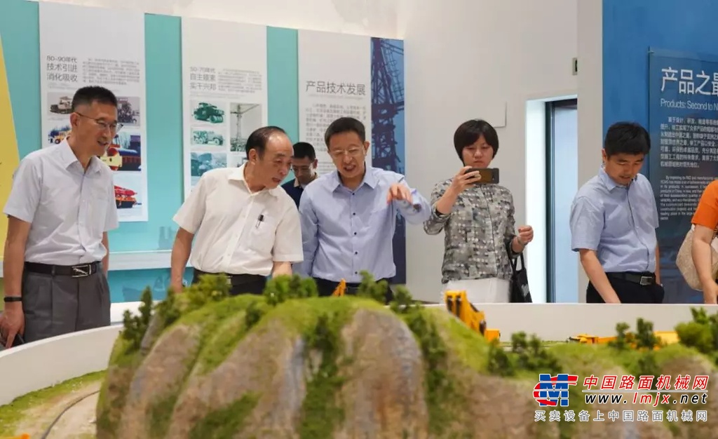 5G时代，清华大学互联网产业研究院产业转型顾问委员会来访徐工