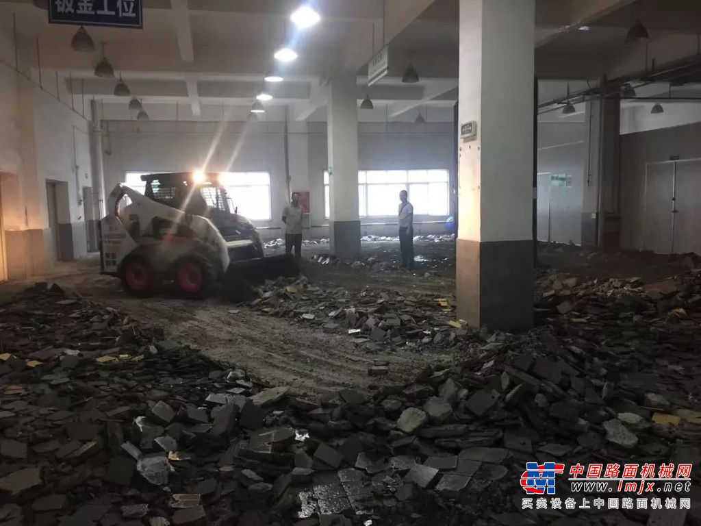 建筑装修拆除施工，看我山猫组合拳！