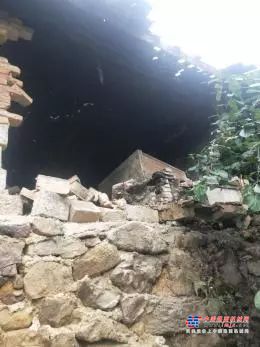 利勃海尔:大难无情人有情，与灾区人民心连心