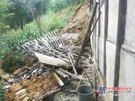 利勃海尔:大难无情人有情，与灾区人民心连心