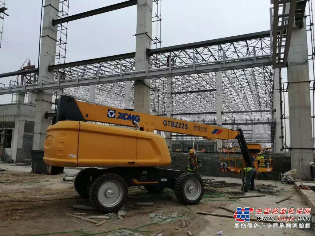 徐工高空作业平台：服务万里行北京站，助力大型项目建设！