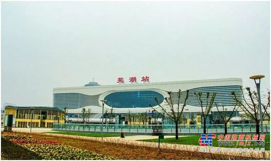 徐工起重机械：一城7座高铁站丨“新贵”城市大发展怎少得了它？