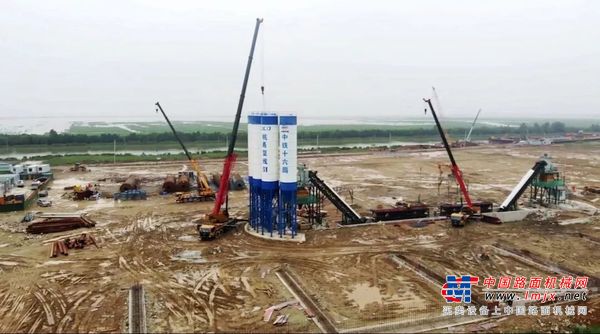 ​这个“第一”了不起！三一助力杭绍甬高速复线建设