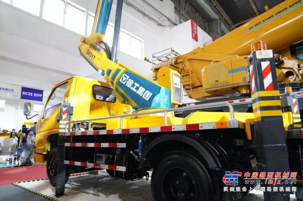 【BICES 2019】不限幅？藍牌？看徐工17.3米高空作業車亮相北京！