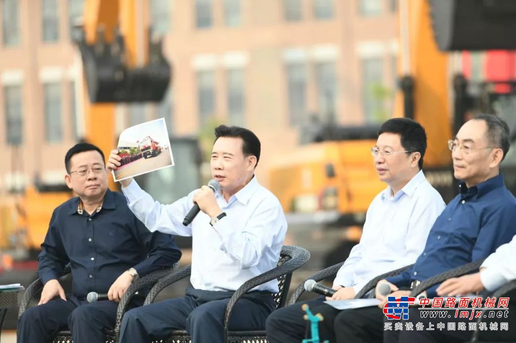 四巨头首度同台对话！梁稳根：绝不辜负“机械之都”的期待