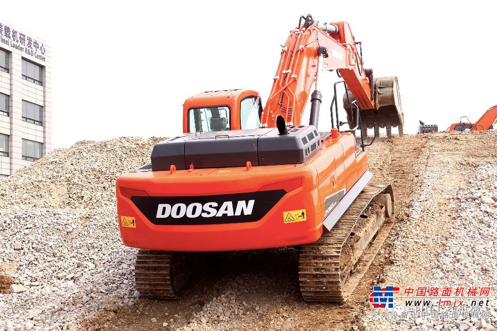 DX360LC-9C：聚光灯准备，英雄即将登场