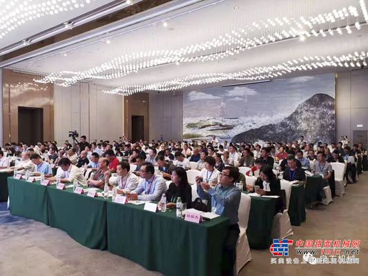 泉工股份盛装出席2019年钢铁冶金固废综合处理利用技术交流会