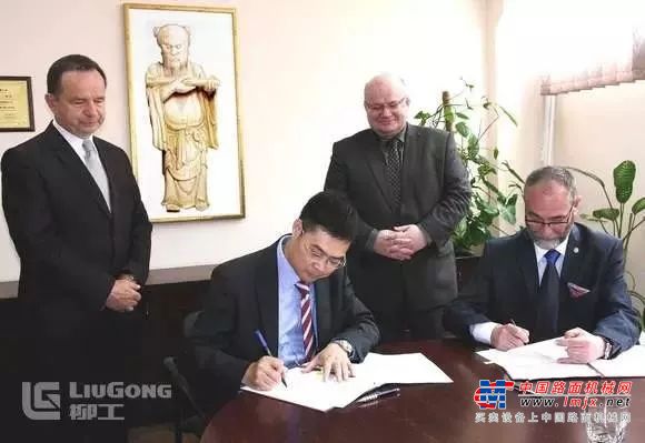 柳工出席中波企业家圆桌会议 罗国兵畅谈柳工波兰投资发展经验