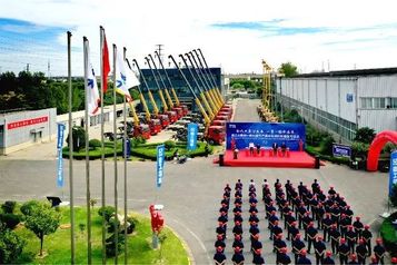 50台重器抱团出海！ 徐工、福田一体化随车起重机进军中东！