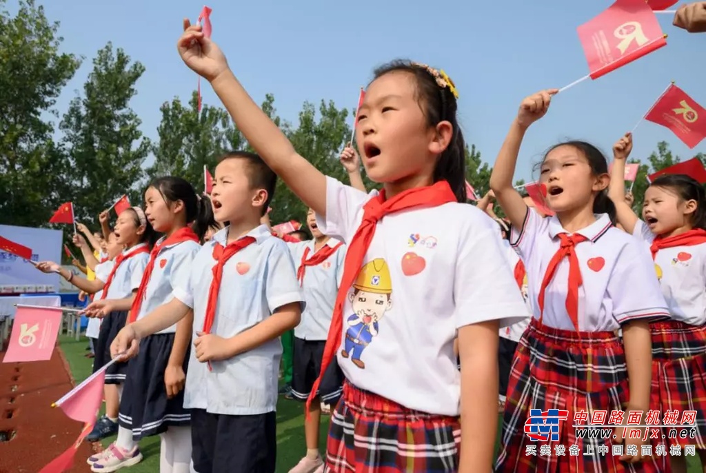 徐工集团：梦想的微光，点亮制造强国梦