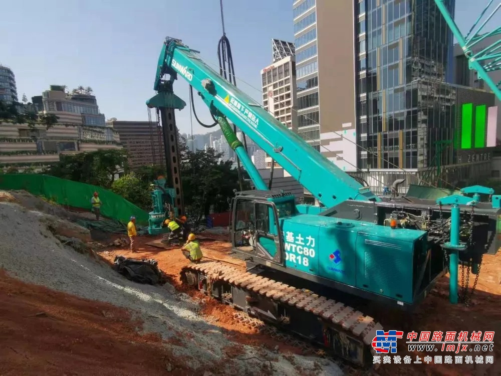 山河智能“吊炮”成功打响市场第一炮