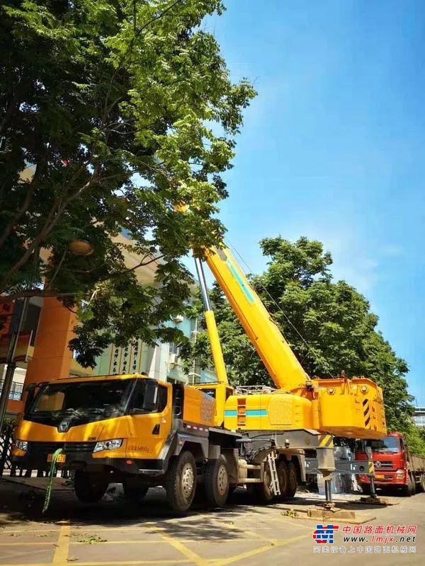 礼赞70年，看徐工起重机如何成为城市建设的主力担当