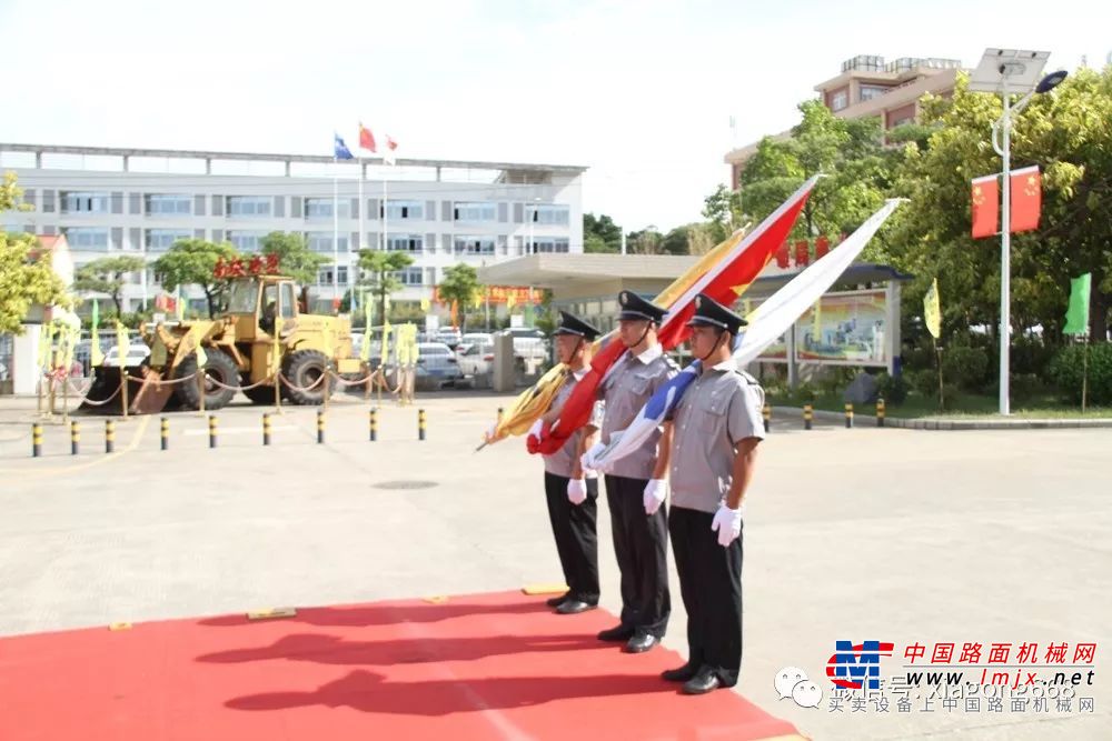 喜迎盛世华诞70载，厦工与新中国一路同行，共奋进！