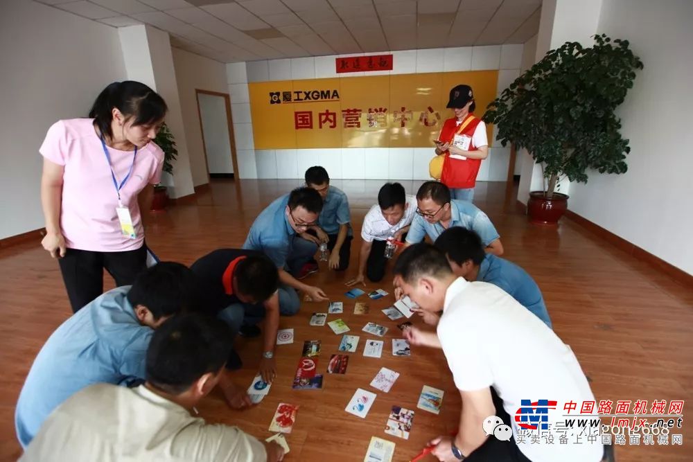 喜迎盛世华诞70载，厦工与新中国一路同行，共奋进！