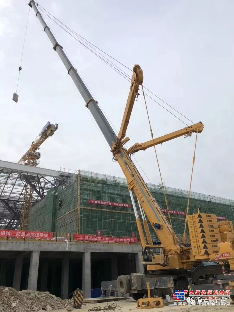 【荣耀G1】祝全国首台全工况XCA550生日快乐！