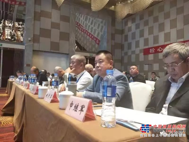 百滤得受邀参加2019年中国工程机械工业协会混凝土机械分会暨中国工程机械学会混凝土机械分会年会