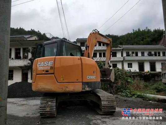 凯斯工程机械：你只管去闯丨我来保护你