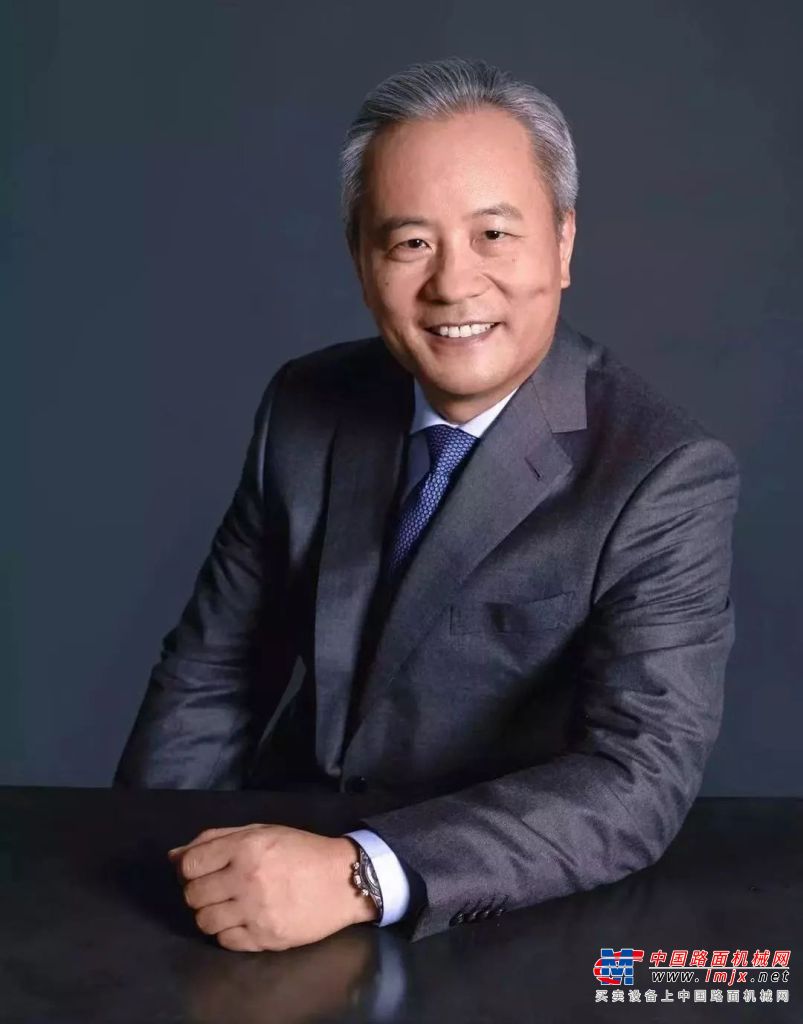 人民网|专访卡特彼勒全球副总裁陈其华：进博会提供了展示品牌的独特机会