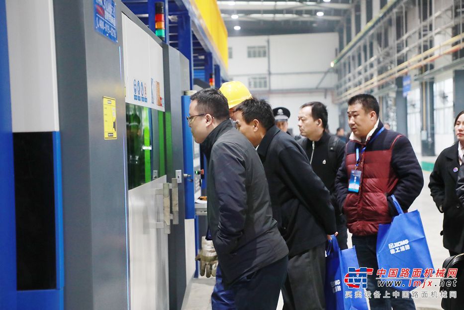 把握新机遇，奋战新征程，登顶世界级！徐工消防2020年供应商战略研讨会隆重召开
