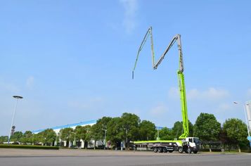 被誉为“泵车轻量化标杆”的中联5桥67米泵车有哪些新亮点？