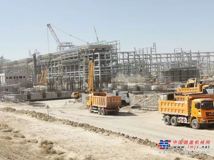 95后扛“C位”！他们接棒挺起徐工起重机海外服务的钢铁“脊梁”