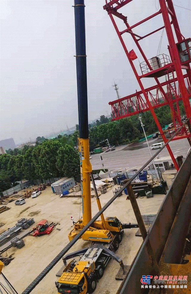 蓬勃进发在冬季︱13台徐工起重机批量交付郑州基业吊装