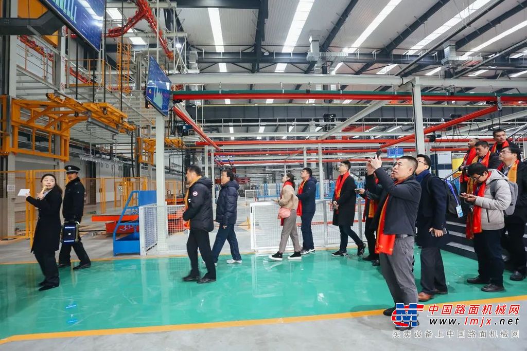 把握新机遇，奋战新征程，登顶世界级！徐工高空作业平台产业发展峰会隆重召开